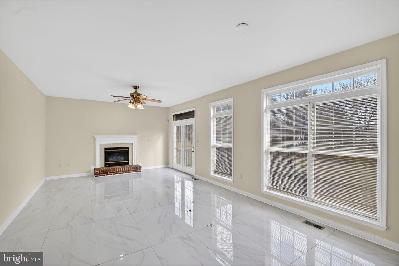 13529 Persian Ct - Photo 4 of 29