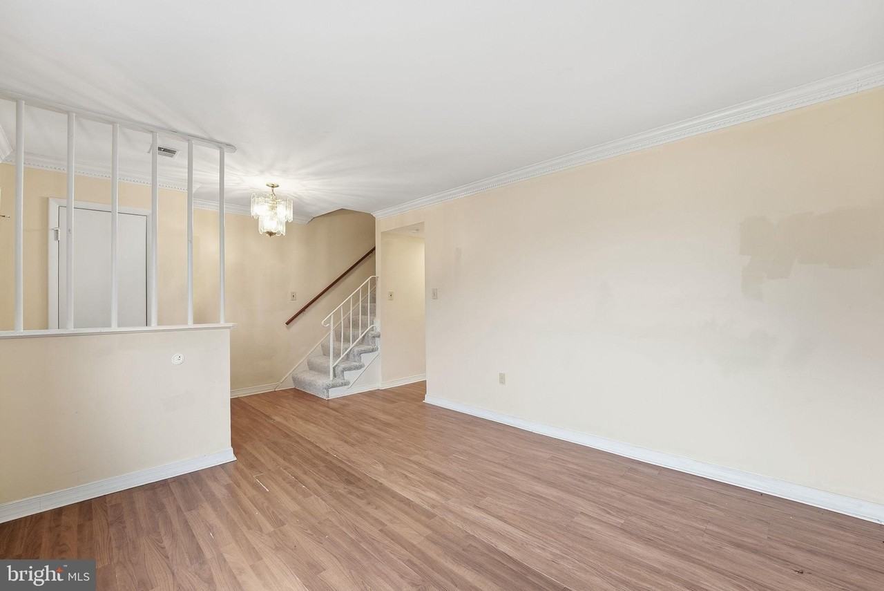 2930 Buell Ct - Photo 4 of 37