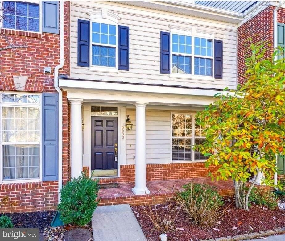 5033 Softwood Ln - Photo 2 of 34