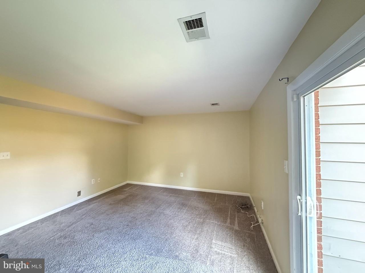 4306 Eileen Ct - Photo 5 of 14