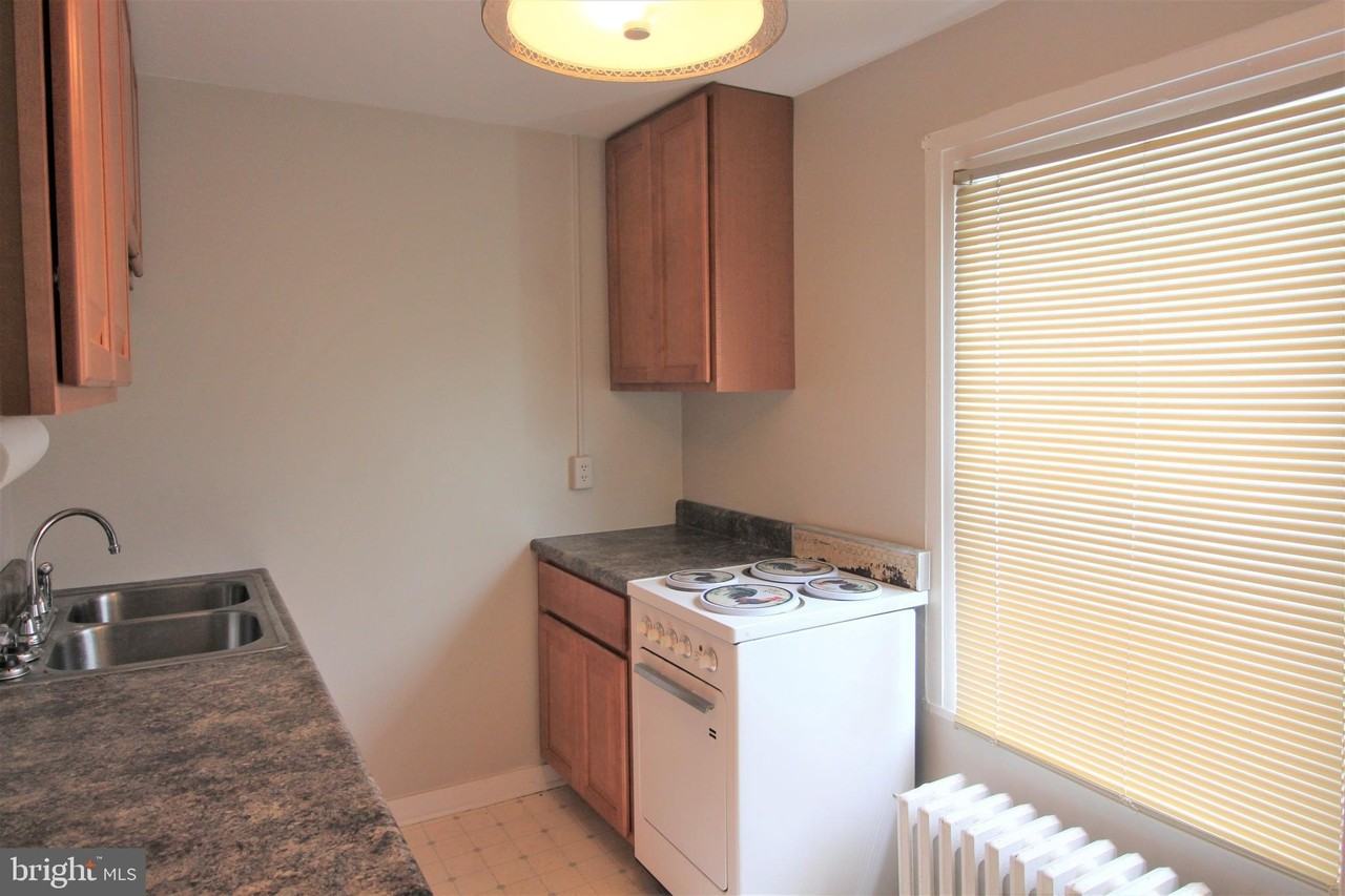 112 S High St Unit B #B - Photo 7 of 12