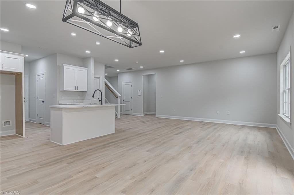 4721 Ridgefall Rd - Photo 4 of 28