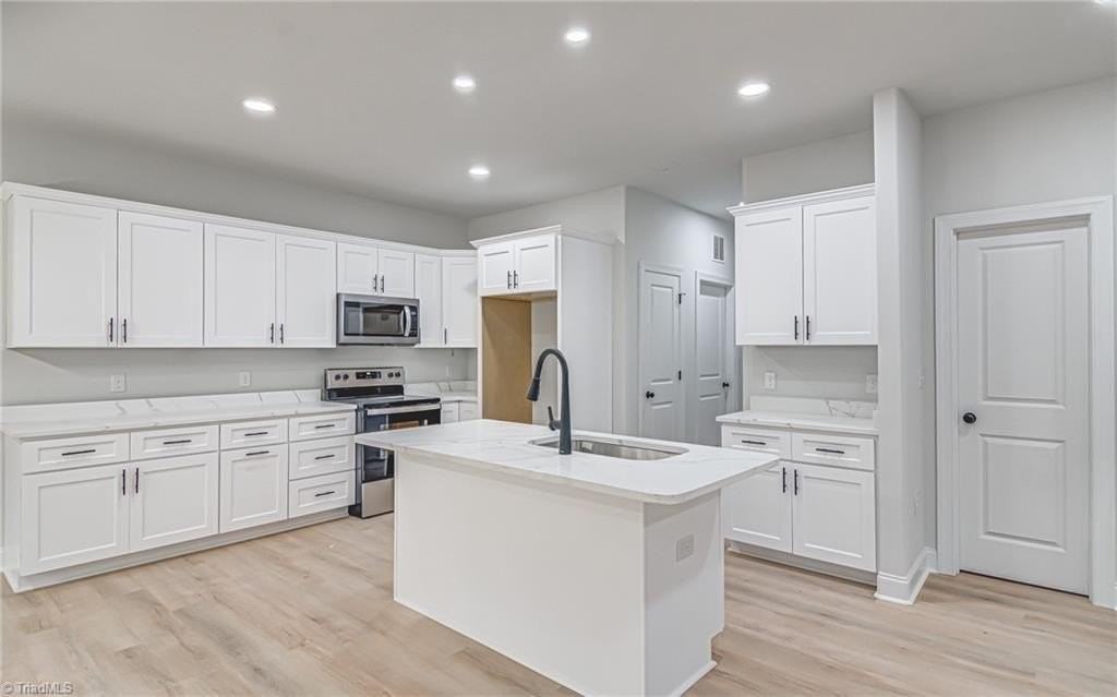 4721 Ridgefall Rd - Photo 7 of 28