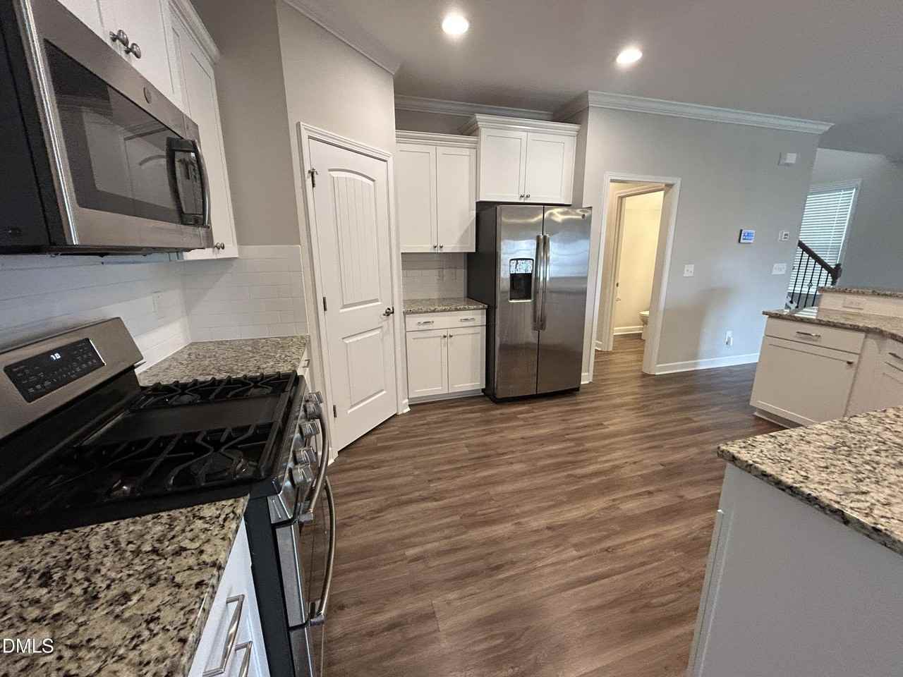 79 Mornington Pl - Photo 7 of 31