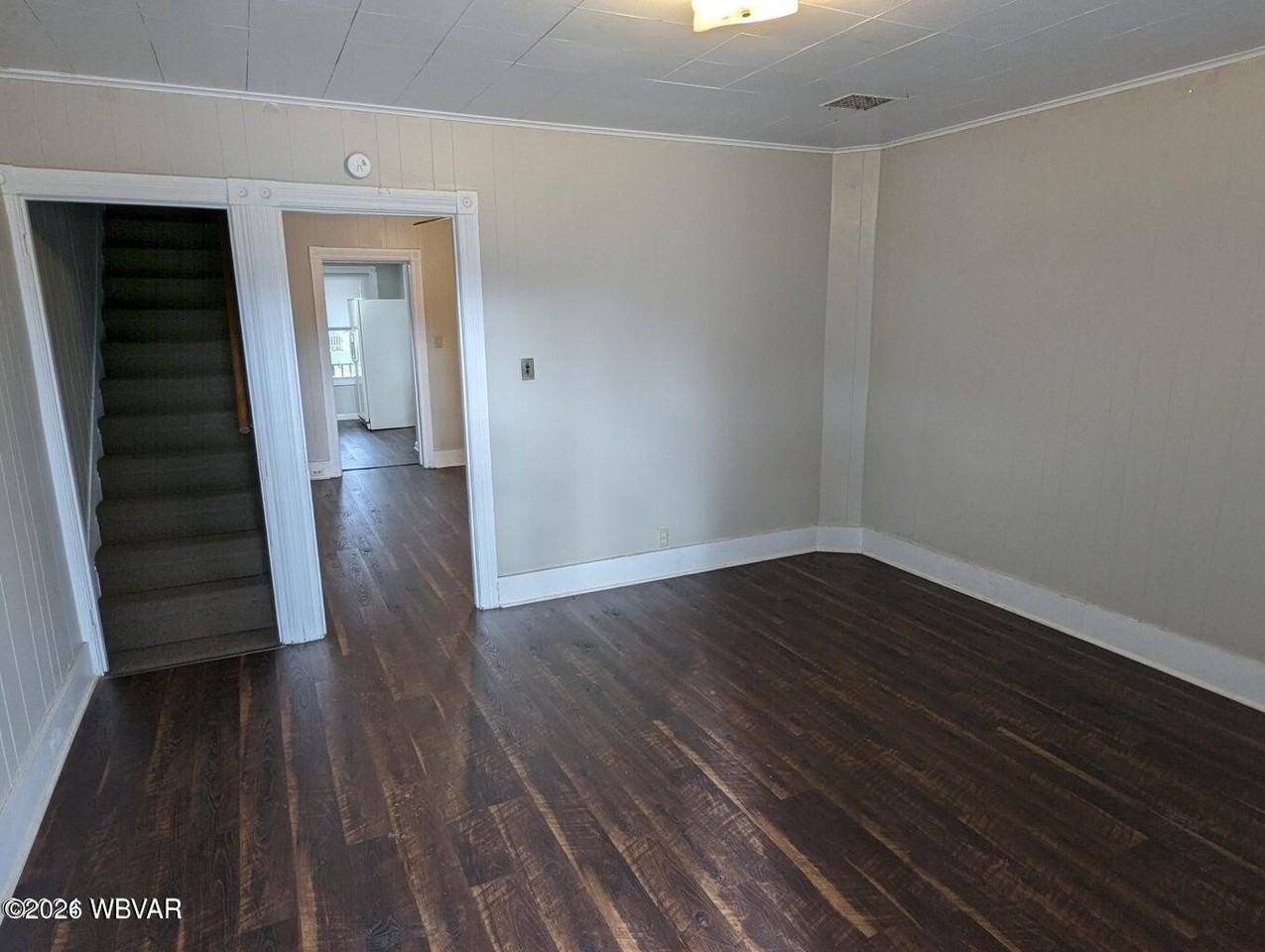 519 8th Ave - Photo 2 of 17