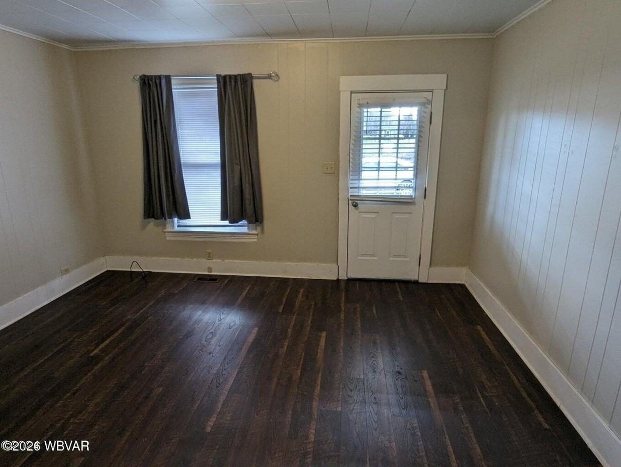 519 8th Ave - Photo 3 of 17