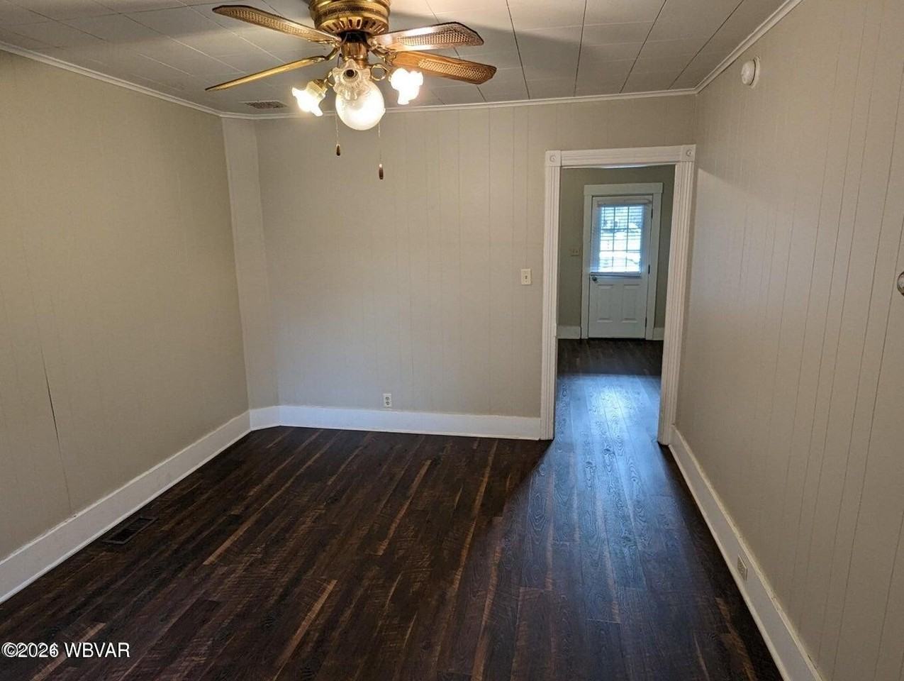 519 8th Ave - Photo 5 of 17