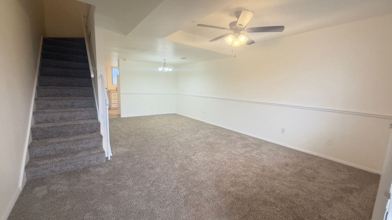 3693 S 1950 W Apt 3 #3 - Photo 5 of 9