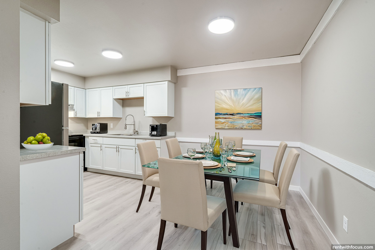 EVERGREEN PLACE - Photo 4 of 44