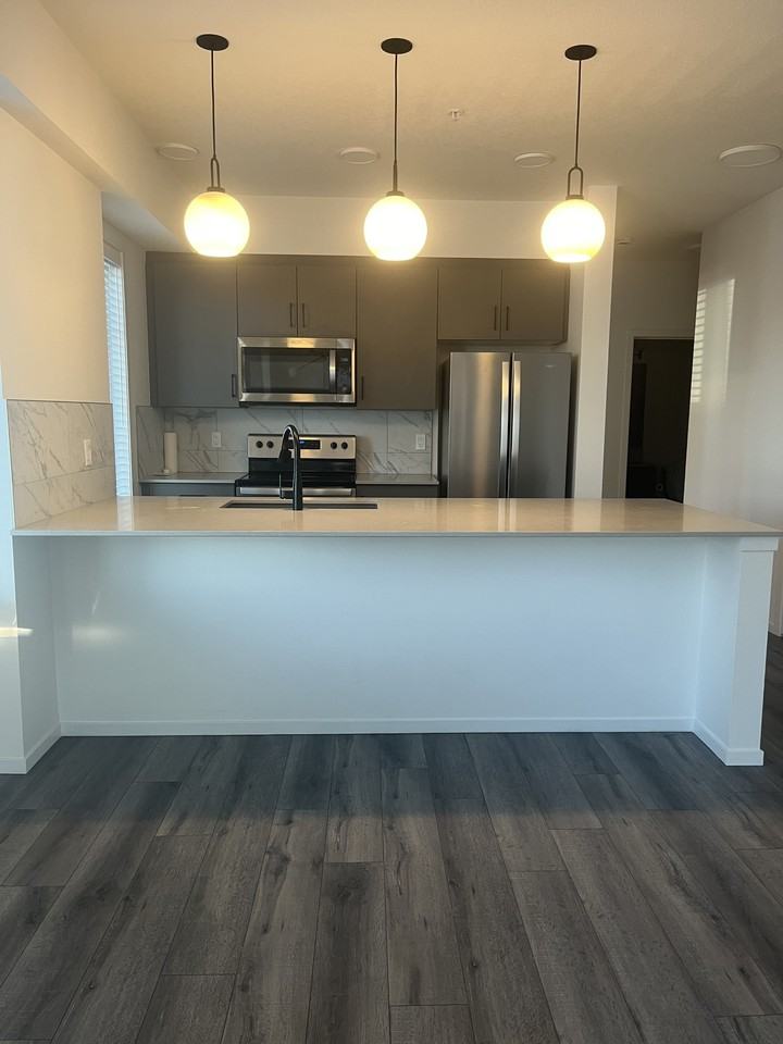 140 Mahogany St Se - Photo 2 of 43