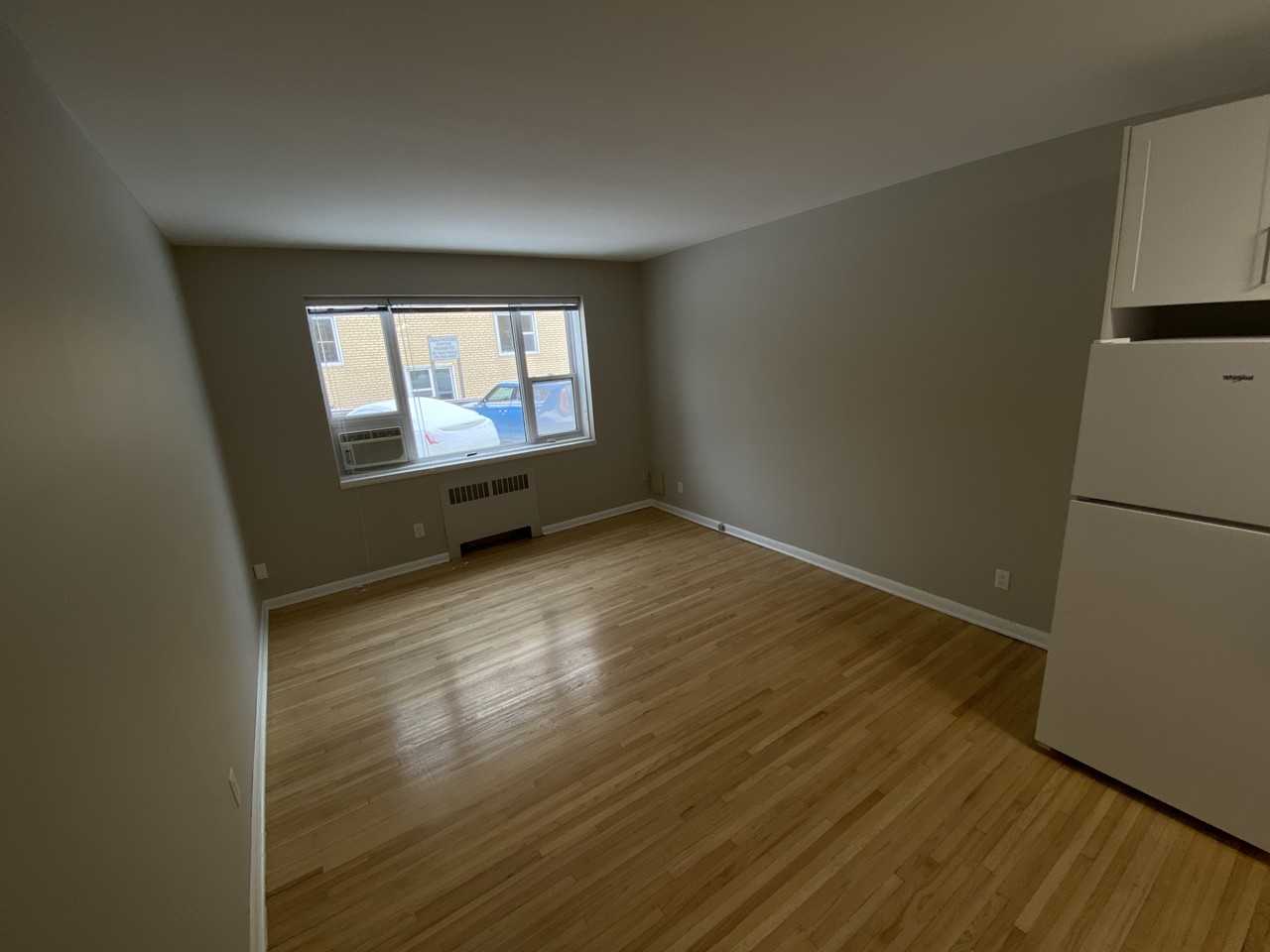 Marquis - Photo 7 of 32