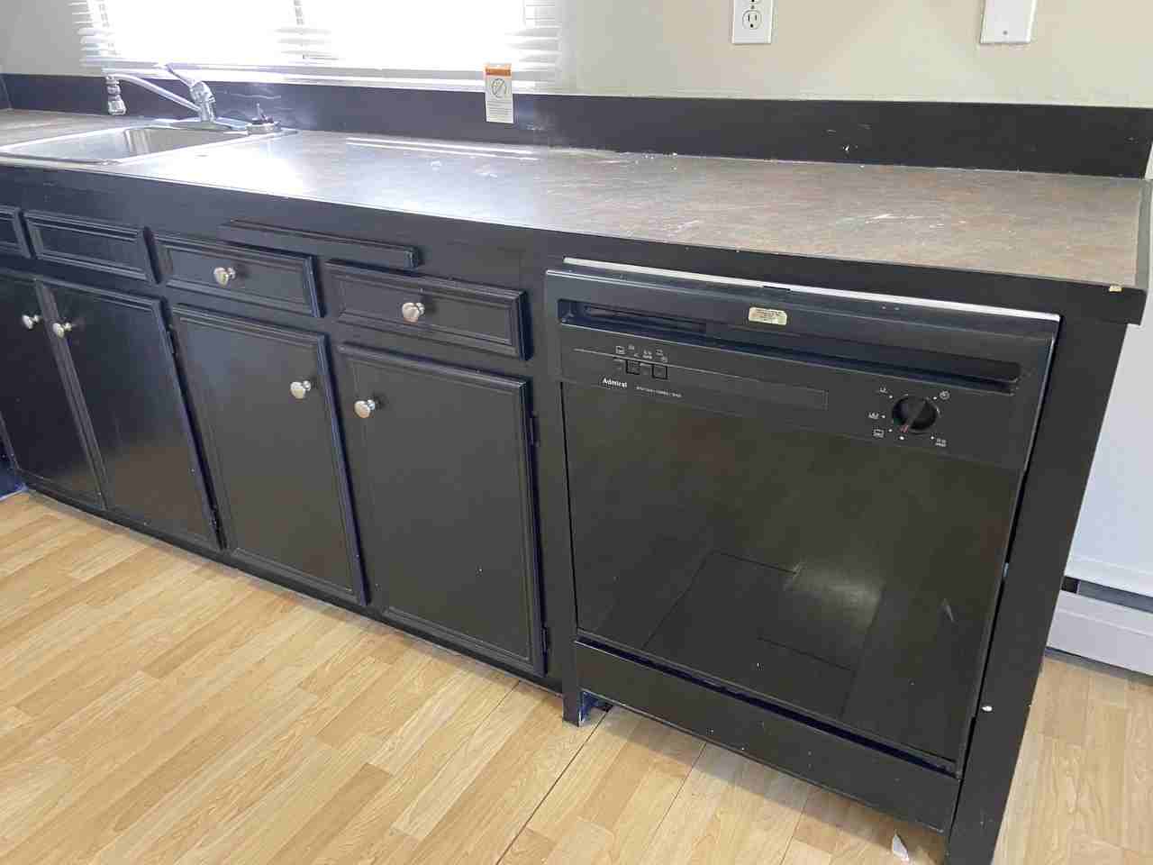 Mount Royal Apartments - Photo 4 of 9