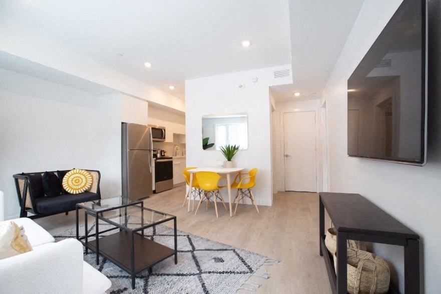 530 River Avenue - Photo 5 of 25