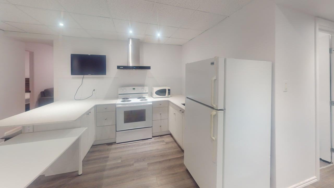 OSF - 171 Place Sainte-Famille - Photo 2 of 10