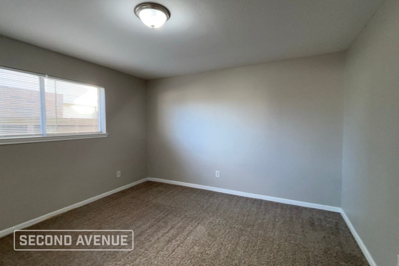 4151 Presidents Dr S - Photo 7 of 19