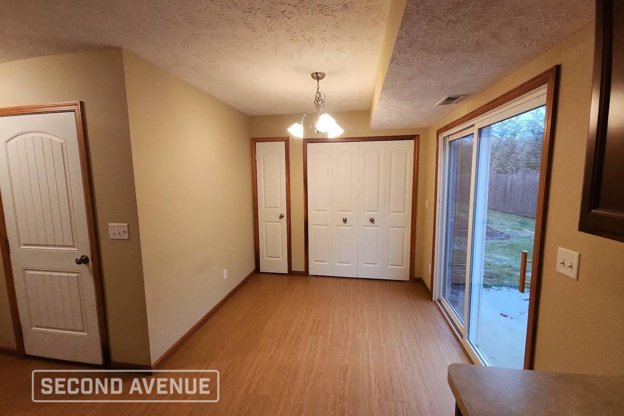 433 Stationpl - Photo 3 of 12