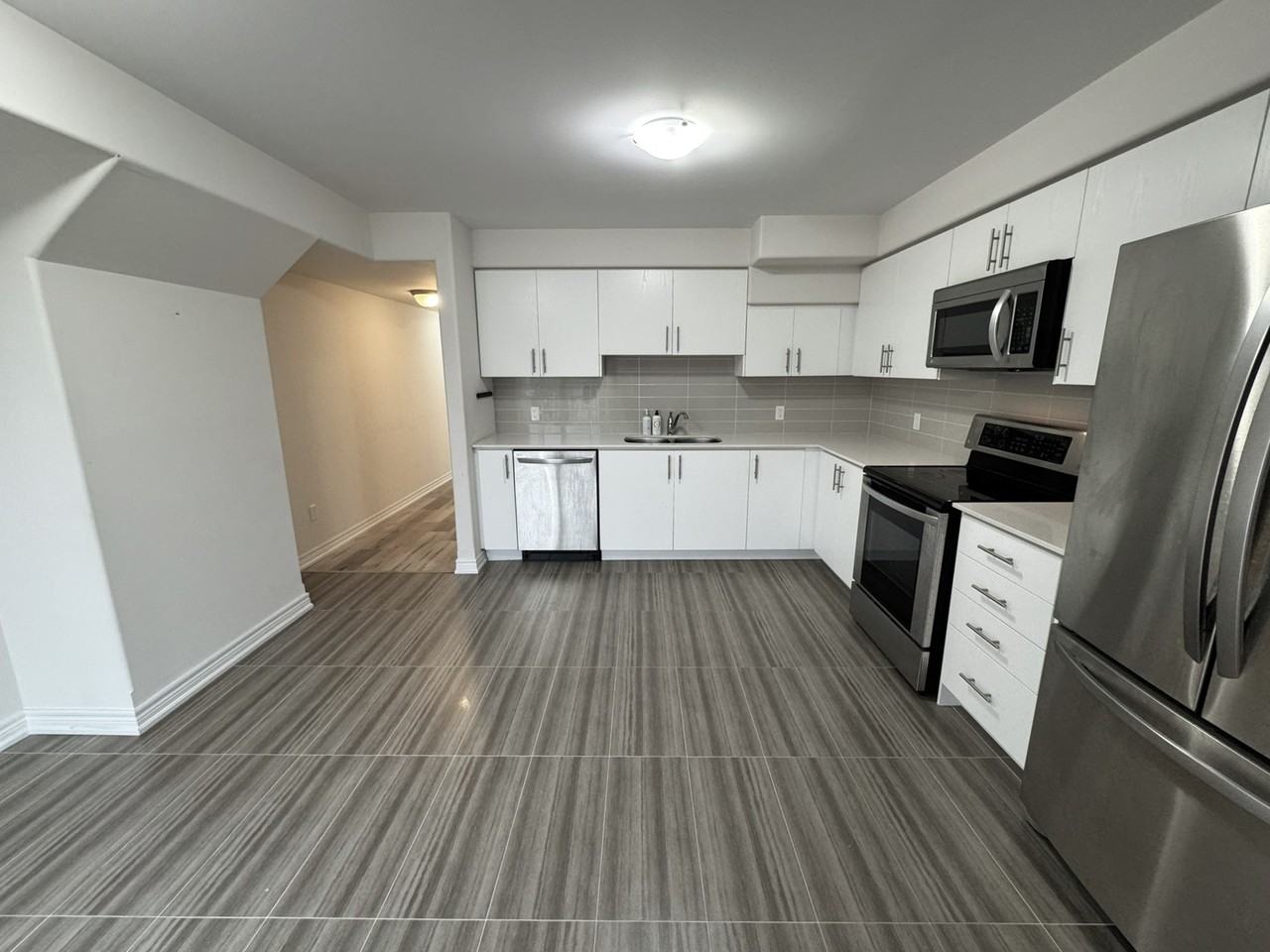 1 Leggott Ave. - Photo 4 of 34