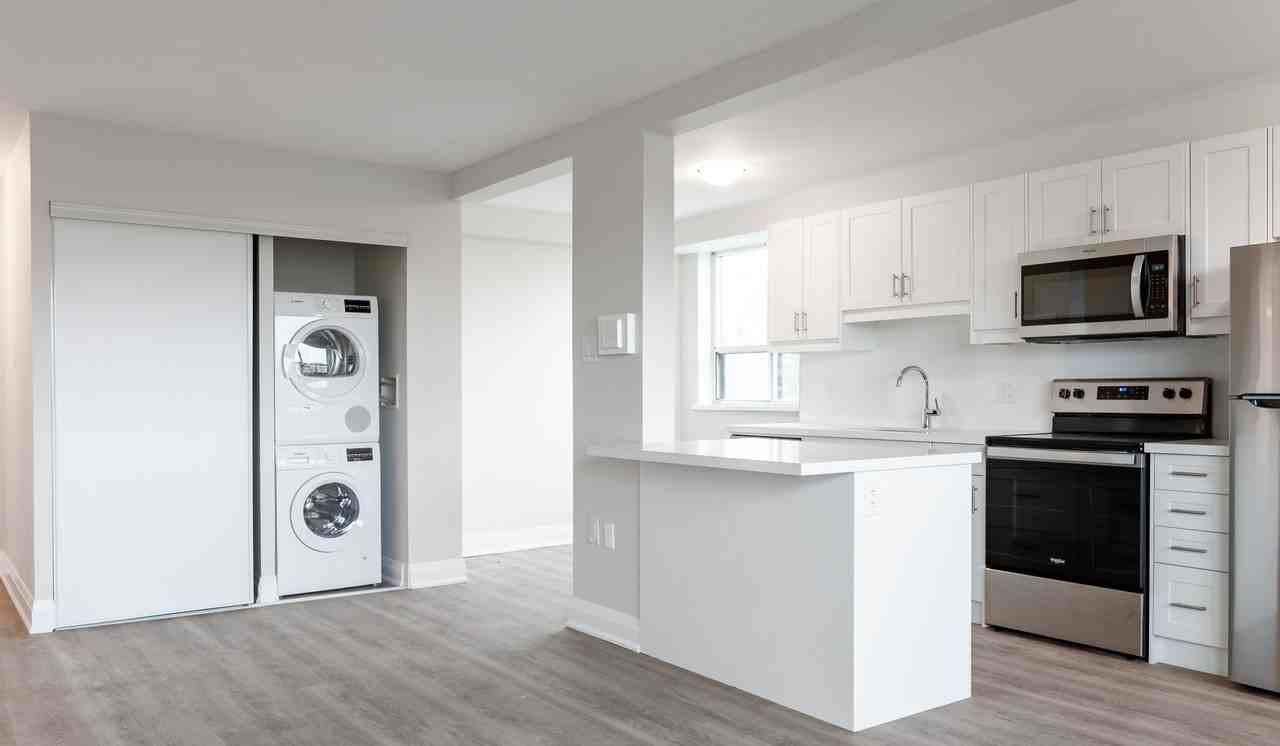 1640 Lawrence Avenue West - Photo 3 of 14