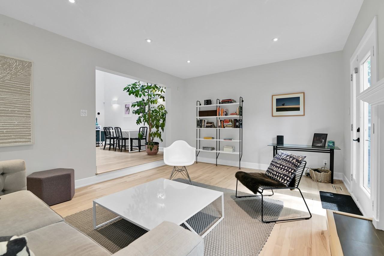 146 Percy St #1 - Photo 6 of 35