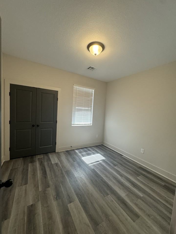 800 Trails End Ct #1 - Photo 7 of 13