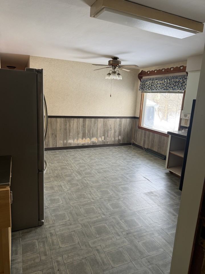 2416 Oregon Ave #1 - Photo 7 of 13