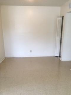 Chateaux Apartments - Photo 4 of 11