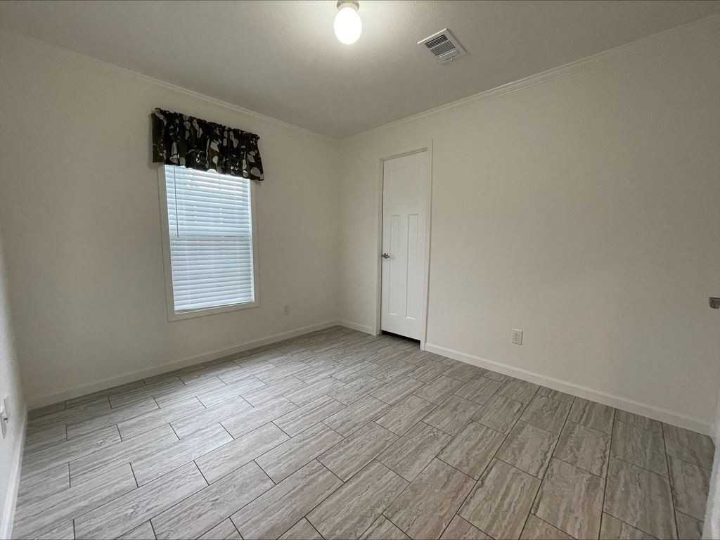 4 Harbor Cove Ct - Photo 7 of 21