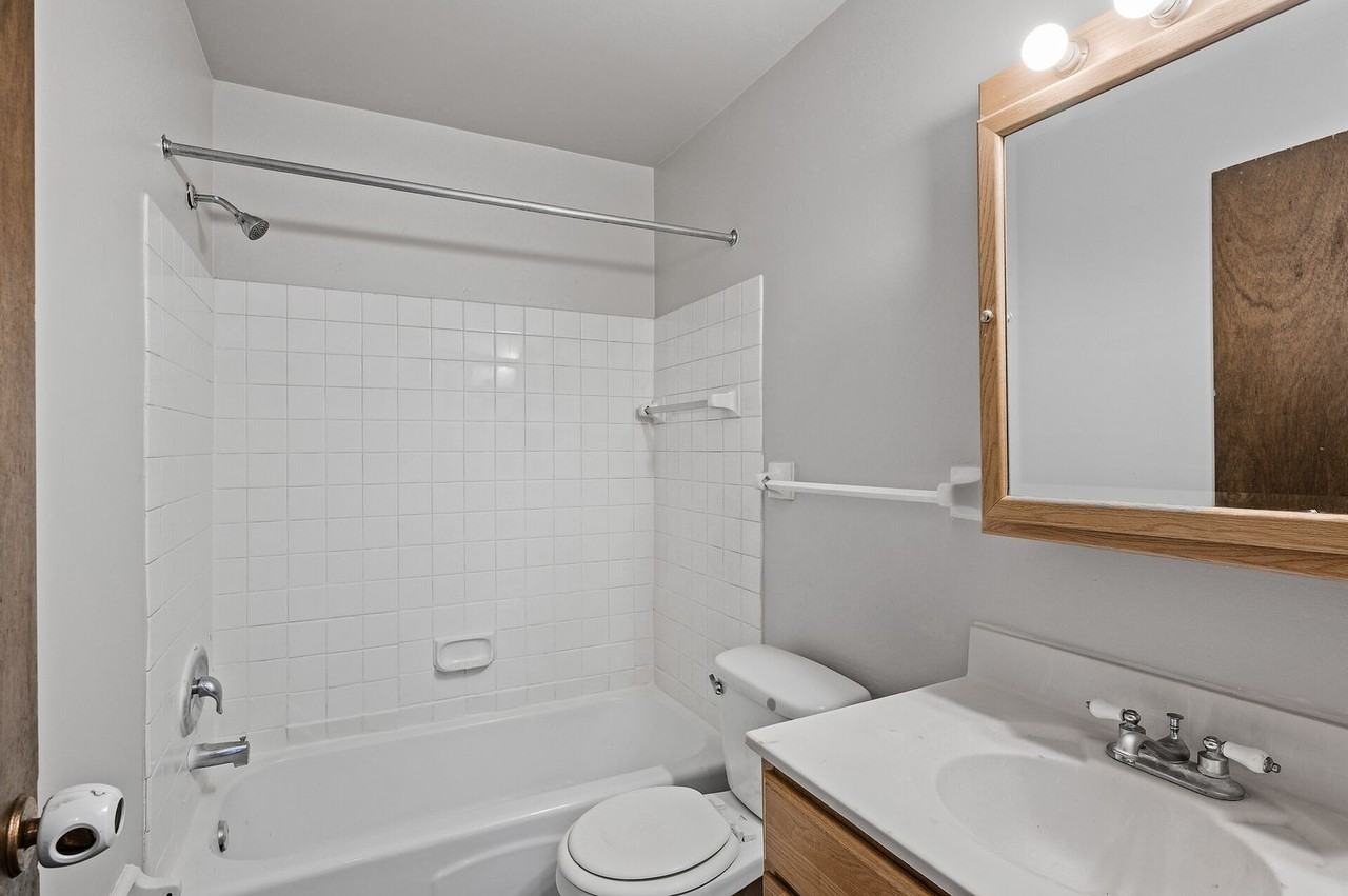 Highland Gables Apartments - Photo 7 of 29