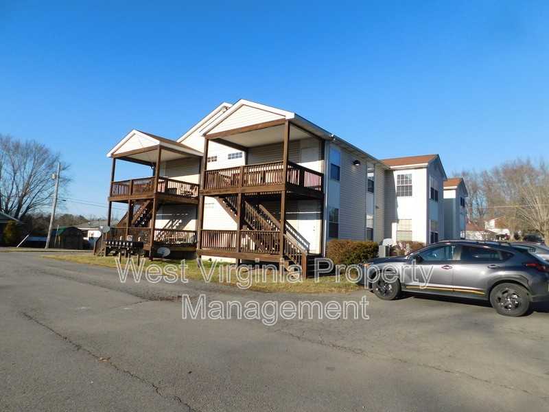 404 Gatewood Ave #G - Photo 3 of 18