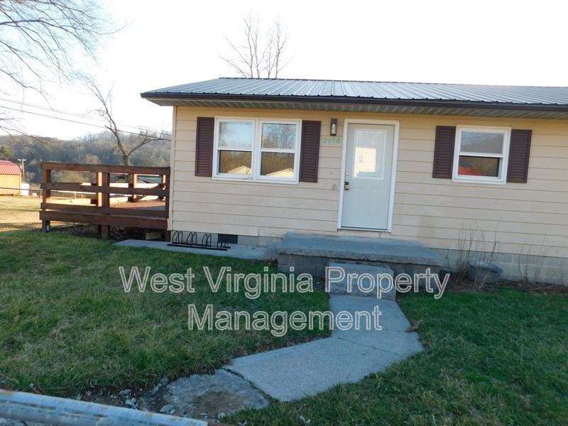 2090 Prudence Rd - Photo 4 of 19