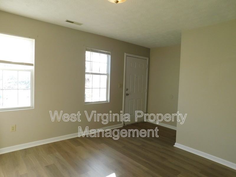 3751 Summerlee Rd #14 - Photo 7 of 20