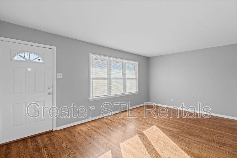 3 Venetia Ct - Photo 6 of 37