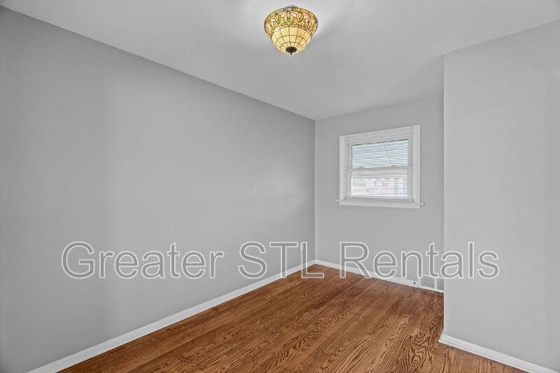 3 Venetia Ct - Photo 7 of 37