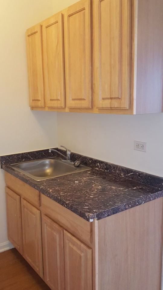 4031 Kenmore - Photo 6 of 7