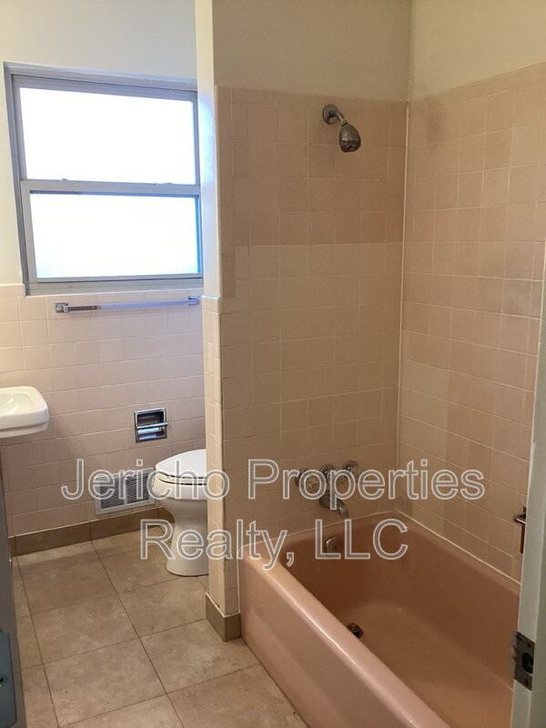 3080 Wadsworth Blvd - Photo 2 of 6