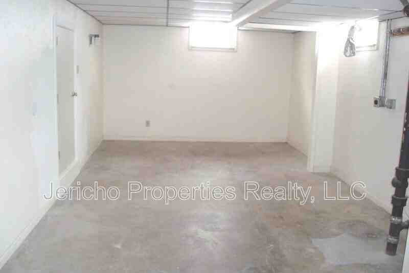 3080 Wadsworth Blvd - Photo 3 of 6