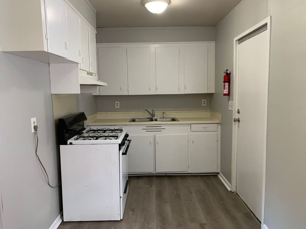 Mill Gardens Apts - Photo 4 of 21