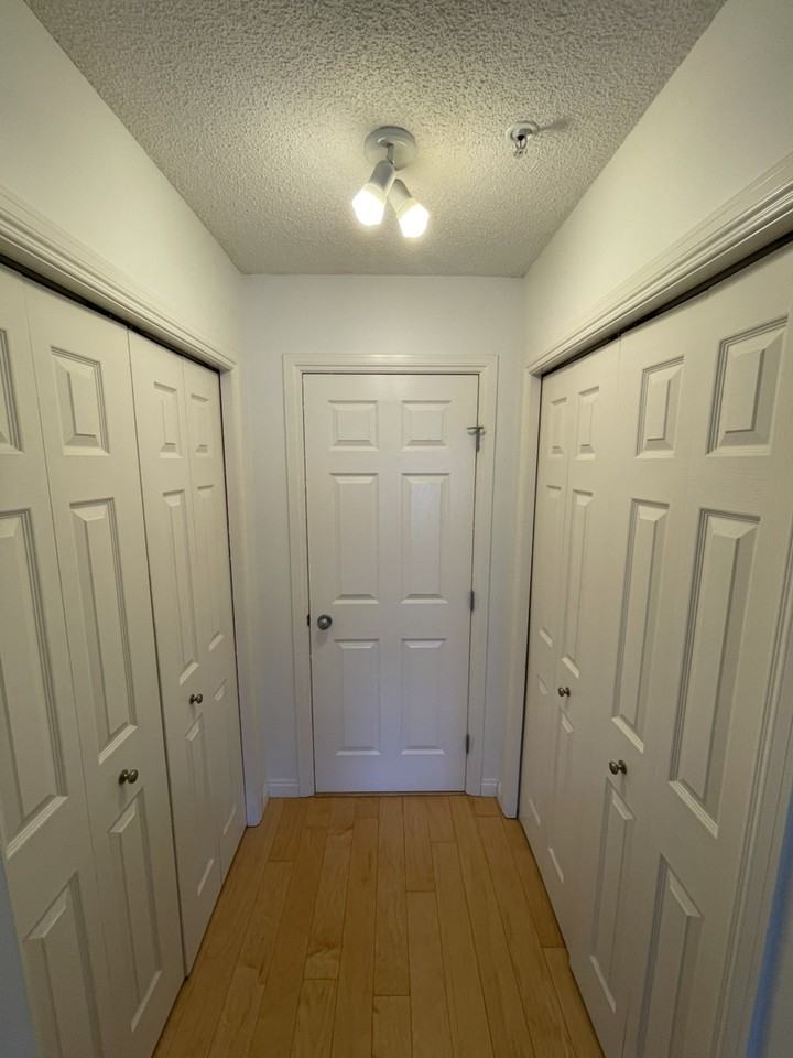 108 15th Avenue SE - Photo 6 of 20