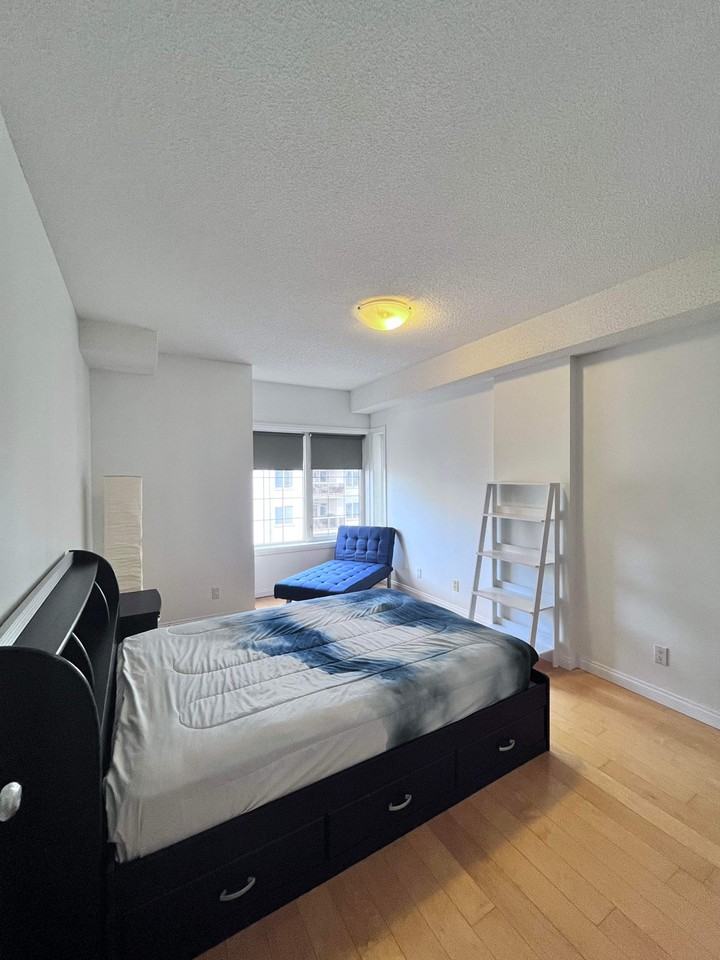 108 15th Avenue SE - Photo 5 of 20