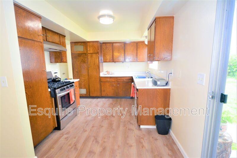 609 Marsh Rondo - Photo 4 of 15