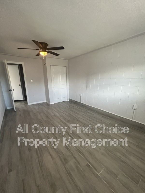 1216 Grantwood Ave - Photo 4 of 19