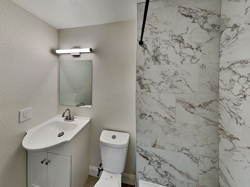 536 Charles Ct - Photo 7 of 17