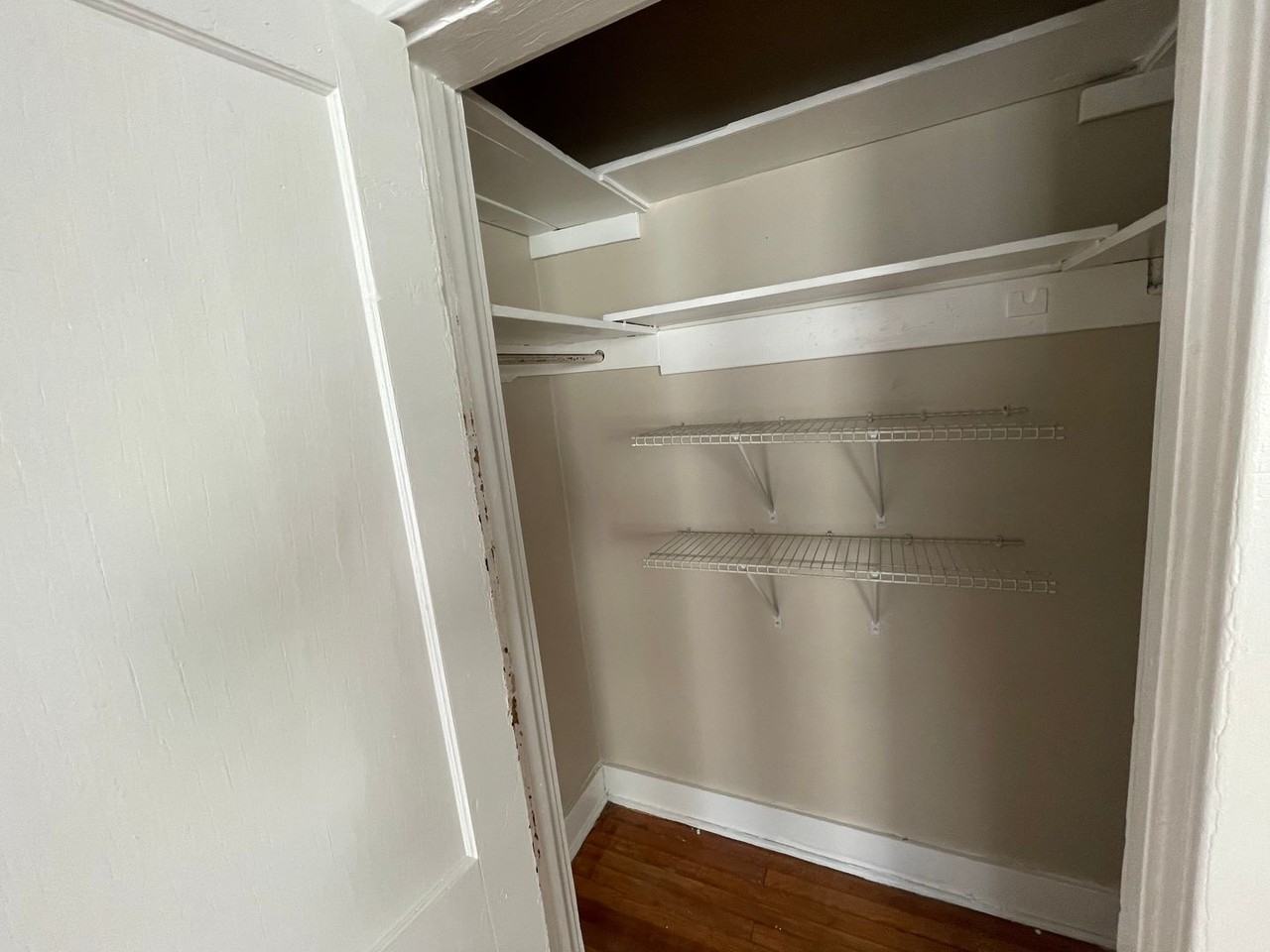 202 202 E Jefferson - 202 E Jefferson St #204 - Photo 2 of 8