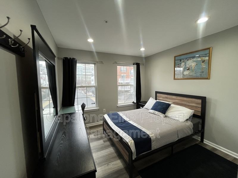 67 Vaughan Dr - Photo 2 of 21