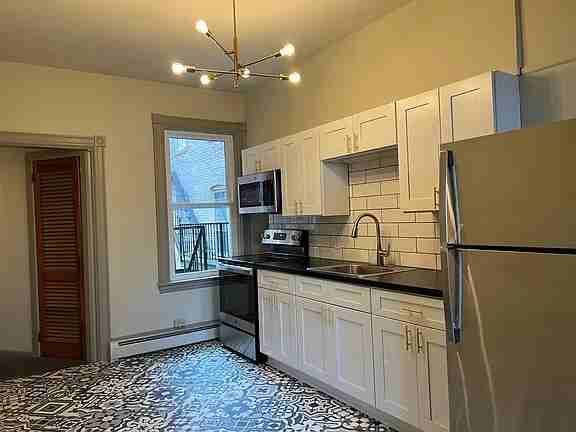 25 South West End Avenue - Photo 2 of 15