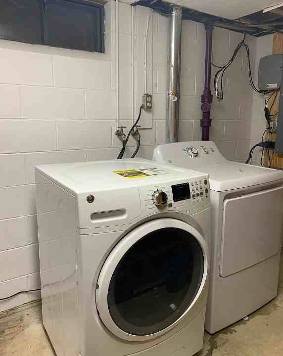 402 N Division St #1 - Photo 6 of 6