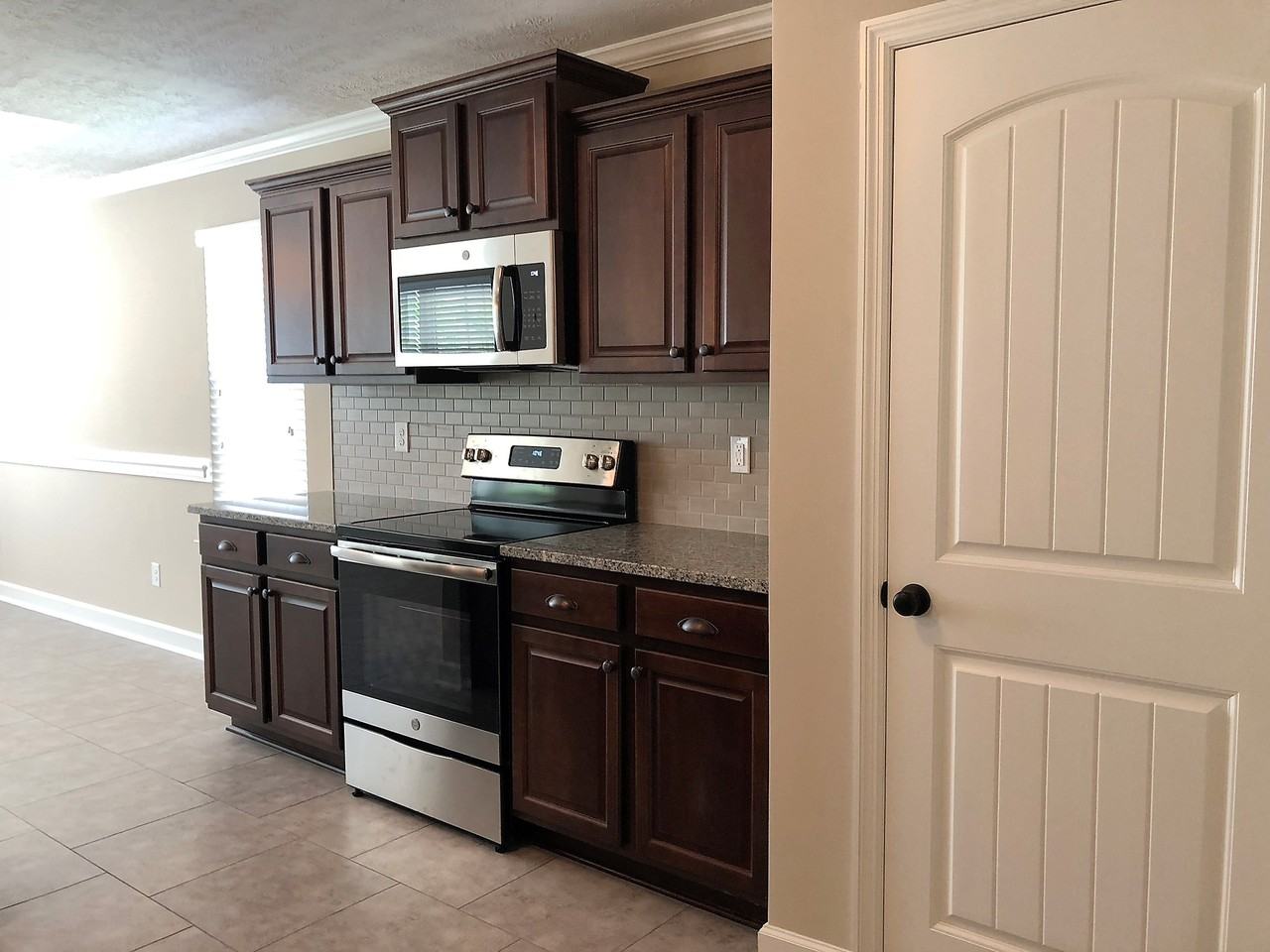 3016 Ashley Loop #1 - Photo 5 of 17