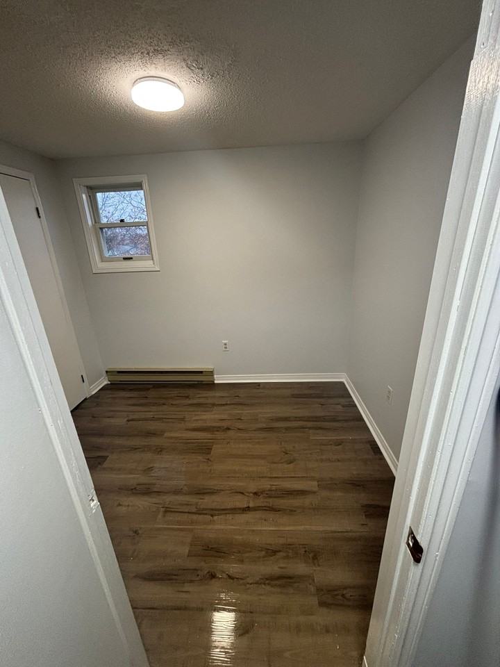 121 Park St #5 - Photo 3 of 11