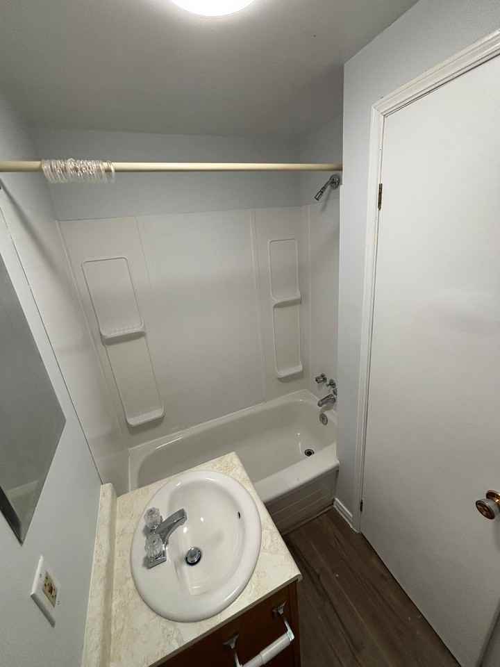 121 Park St #6 - Photo 3 of 11