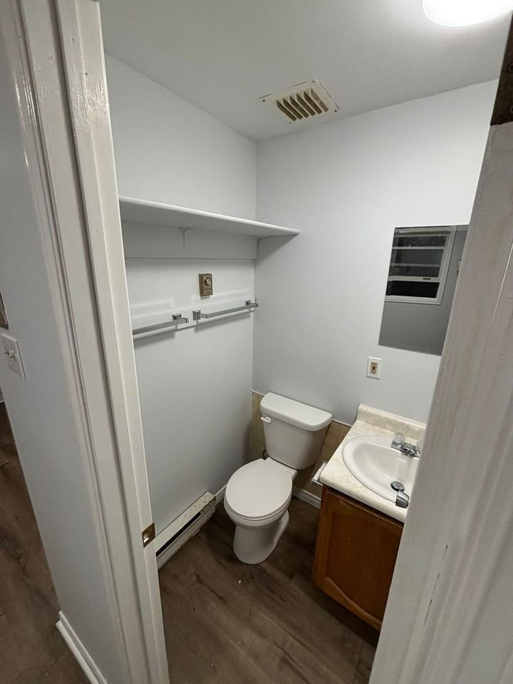 121 Park St #6 - Photo 7 of 11